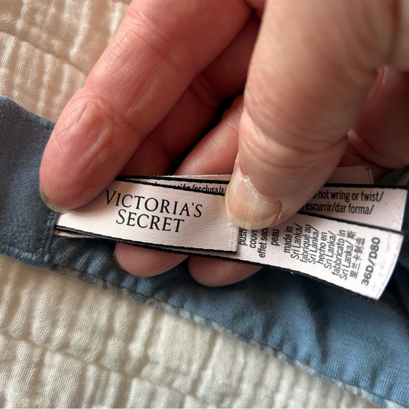 Victoria’s Secret T-Shirt Push-up Full Coverage Convertible Bra. Size 36D. - Picture 10 of 11